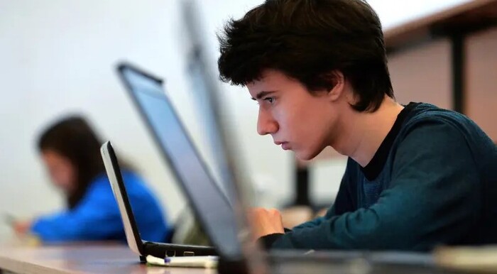 Мужчинам разрешат поступать в вузы только после рождения ребёнка или принятия монашества