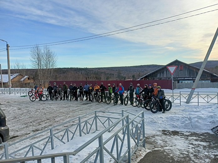 23  ,  ,            (40+)   