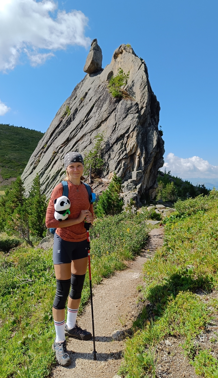 Это он тащится.