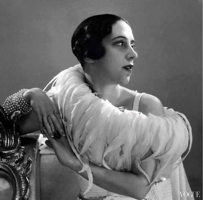 �������� � �������� ����� ����������� (Elsa Schiaparelli). 1932