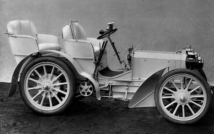 Mercedes 35 PS, 1901 год (Фото: Mercedes-Benz)