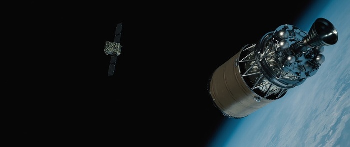 Аппарат ADRAS-J приближается к неуправляемой верхней ступени ракеты H-IIA. (Рисунок Astroscale)