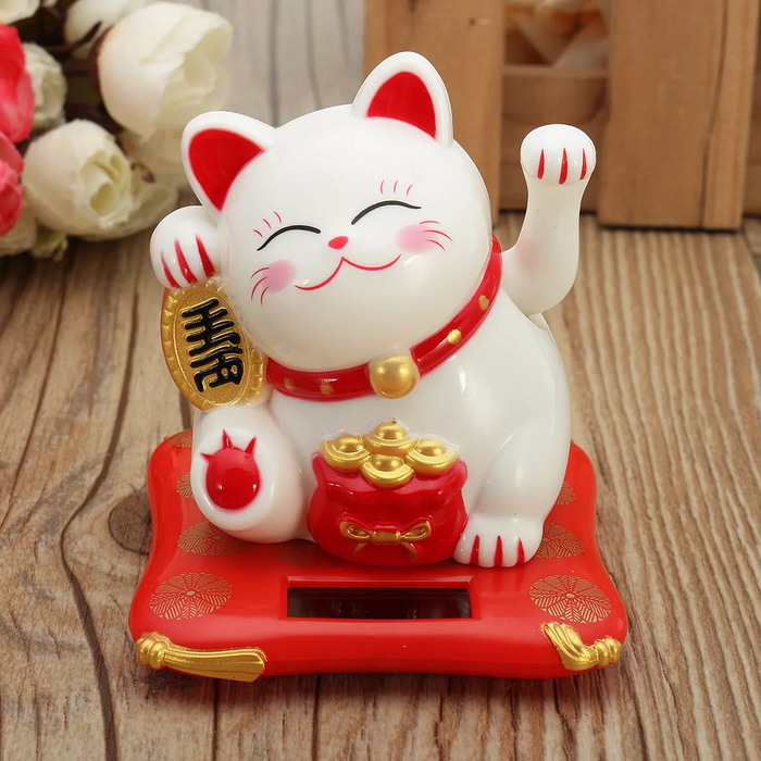 Фигурка манэки-нэко