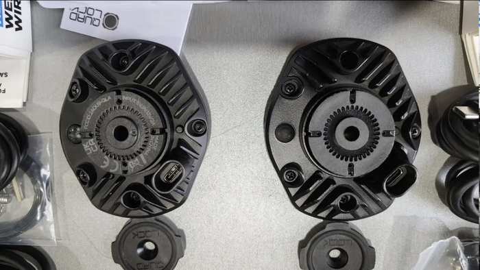 упс, оригинал слева