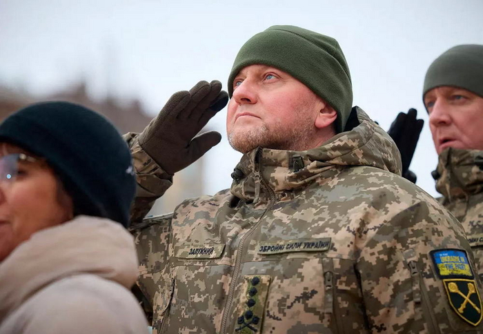 Сырский — в мышеловке. Руководство ВСУ полностью в руках кураторов Зеленского Политика, Россия, Авдеевка, Донбасс, Украина, Владимир Зеленский, ВСУ, Александр Сырский, Валерий Залужный, Военные, Минская правда Mlyn by, Длиннопост