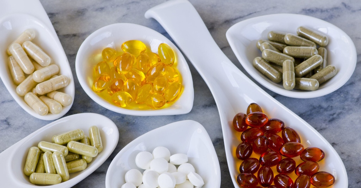 Какие биодобавки принимать. Таблетки капсулы. Биологически активные добавки. Витамины биодобавки. Капсулы бады.