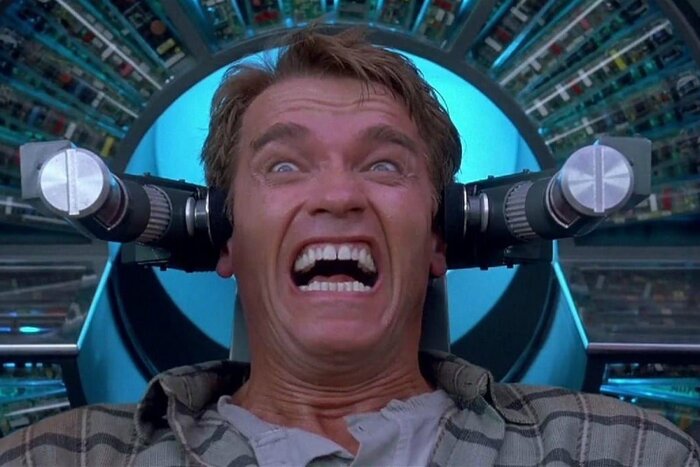 Технологии в старых фильмах против реальности: Сравнение прогнозов о будущем в 10 старых фильмах с современной действительностью