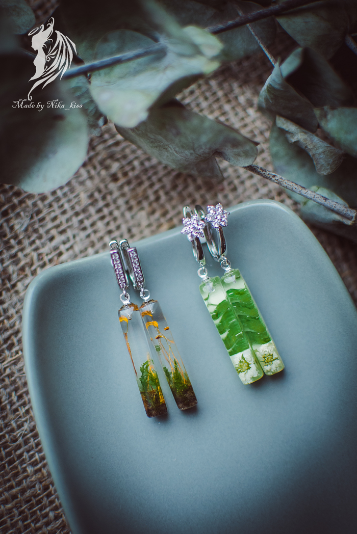 Серьги с лесным и цветочным наполнением.