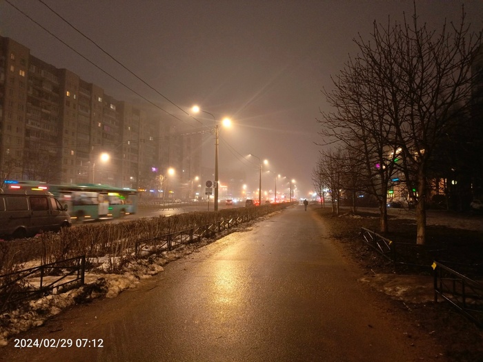 горы снега и льда. не пройти никак. и повышенная падучесть....