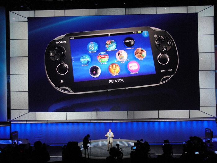 PS Vita  E3 2011 .