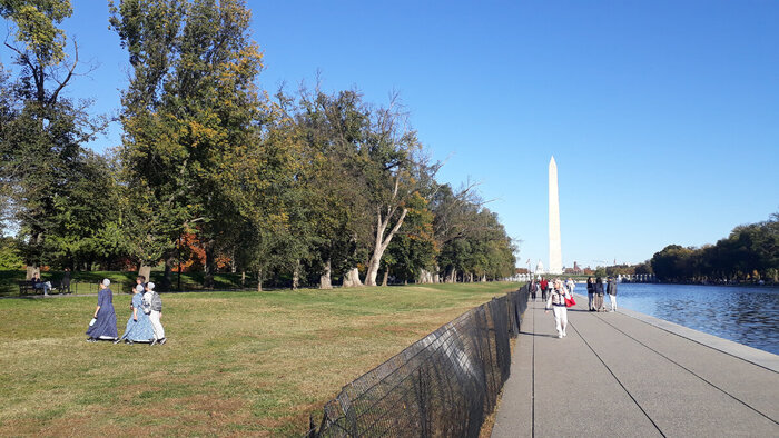 Возможно, барышни слева – амиши, но я постеснялась подойти спросить