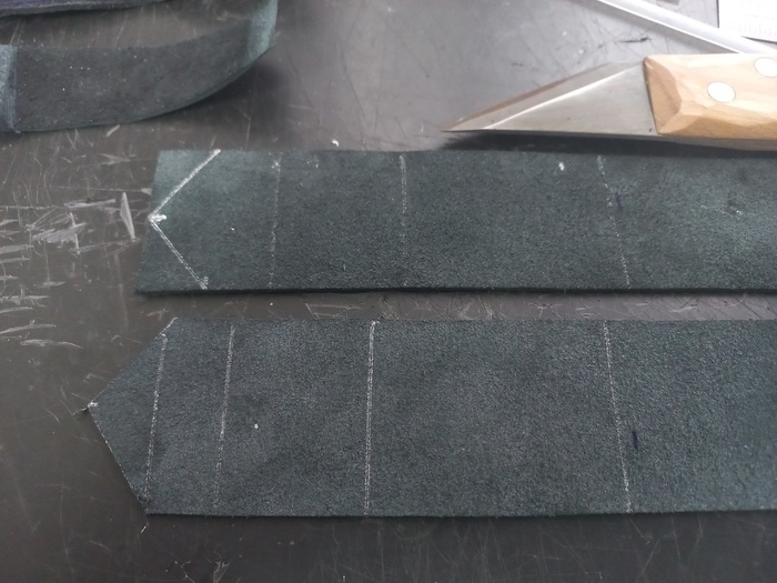 Вырезается полоса флотера