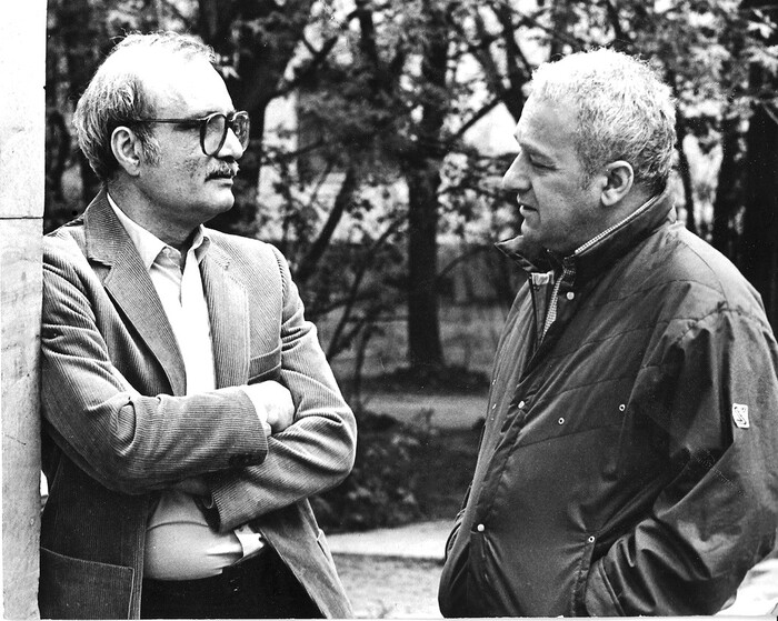 Кто такой загадочный актёр эпизодов Р.Хобуа в комедиях Данелии и почему он ни разу не появился в кадре? Биография, Советское кино, Советские актеры, Георгий Данелия, Юмор, Истории из жизни, Интересные факты о кино, Актеры и актрисы, Знаменитости, Классика, Telegram (ссылка), Длиннопост, Фильмы