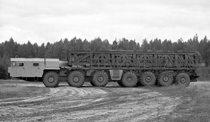    -7917 (1414)  72 600     1985 .      .