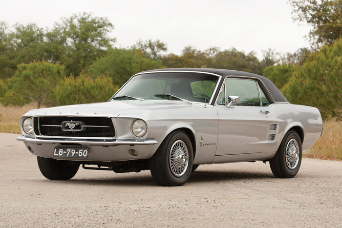 Ford Mustang Coupe Ford