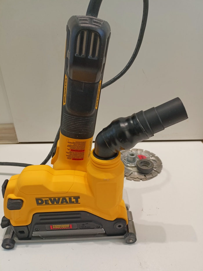  DeWalt 2 , , , ,  