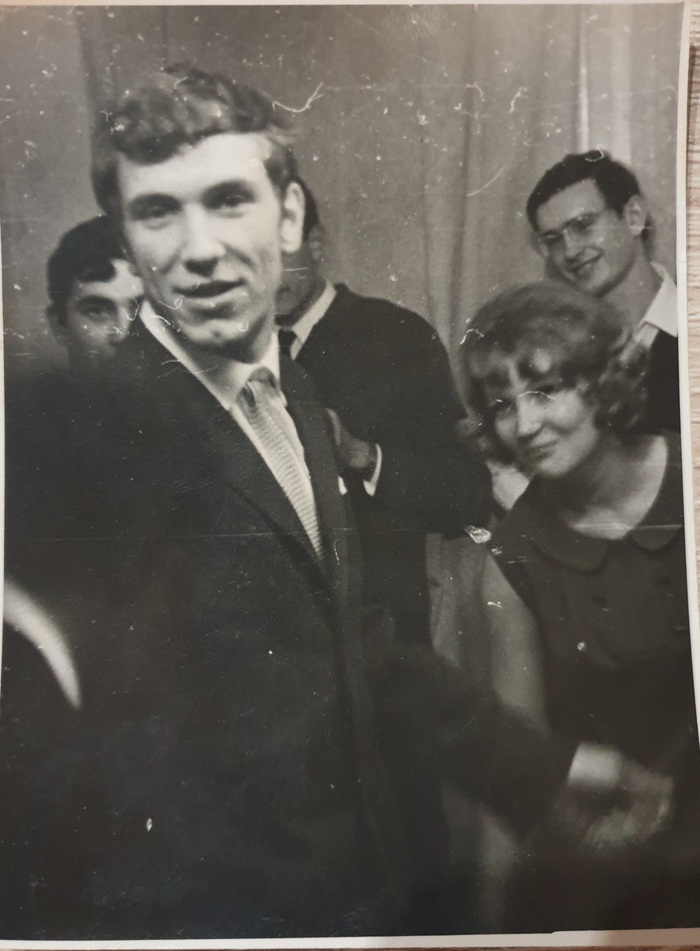   ,  )))  ,   ,       .    ) 