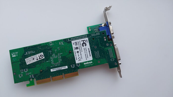 Matrox Millenium MGI G550 HD.  .