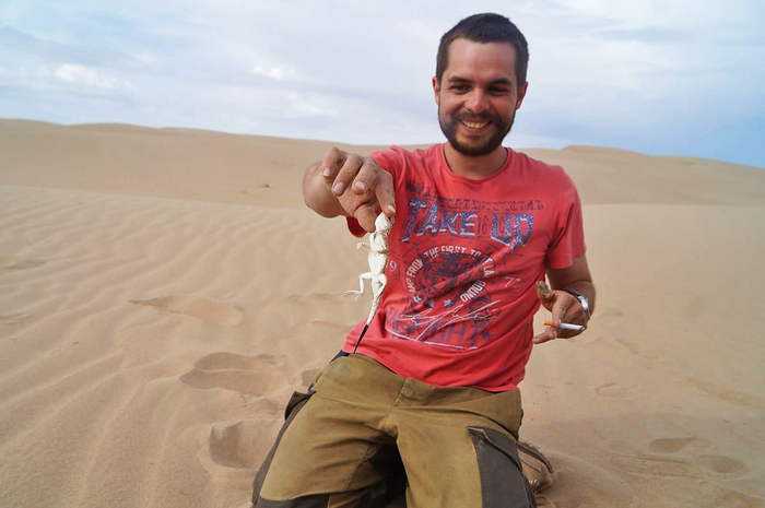 Роман Горелов "пострадал" от укуса ушастика))