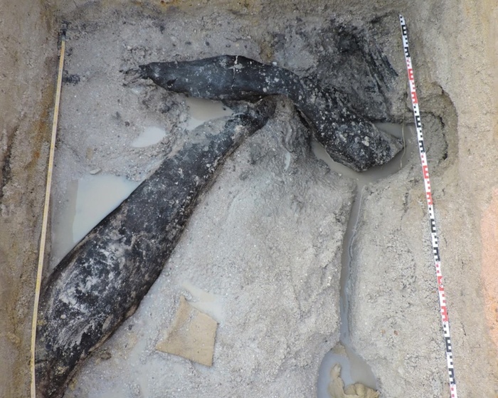     476 . ,    ,        .