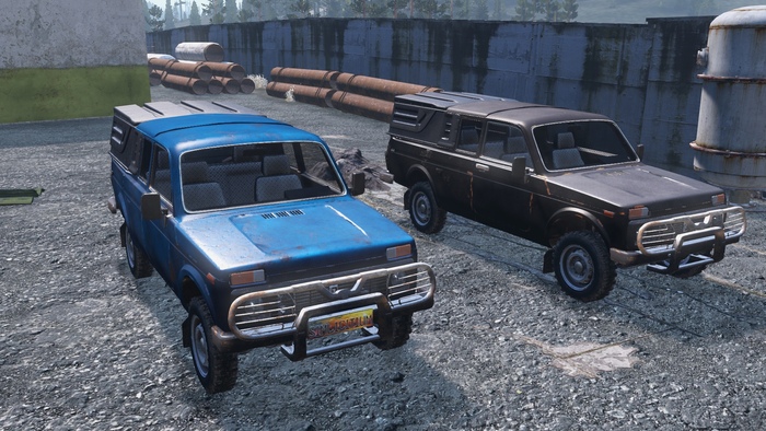 Так же были сделаны версии автомобиля с кунгом.