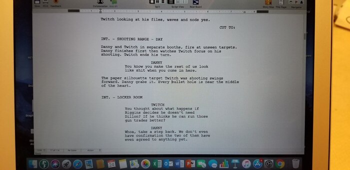 Отрывок сценария фильма "Спаун", продемонстрированный Тоддом МакФарлэйном