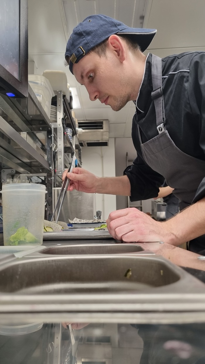 Работа на раздаче