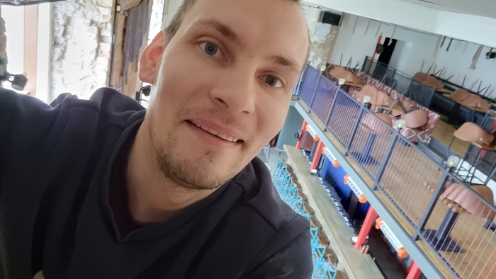 На 5-метровой высоте подключаю камеру