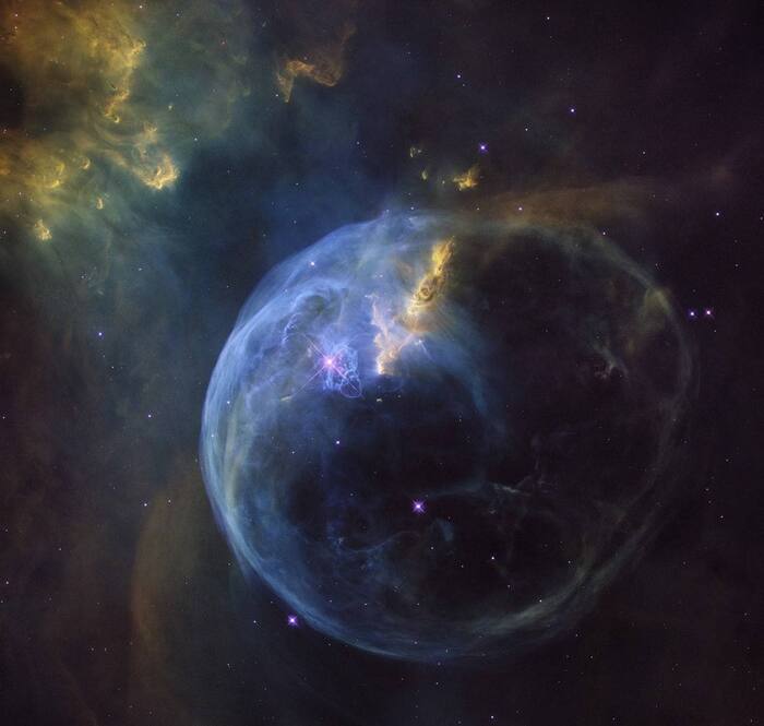  NGC 7635    , , , -