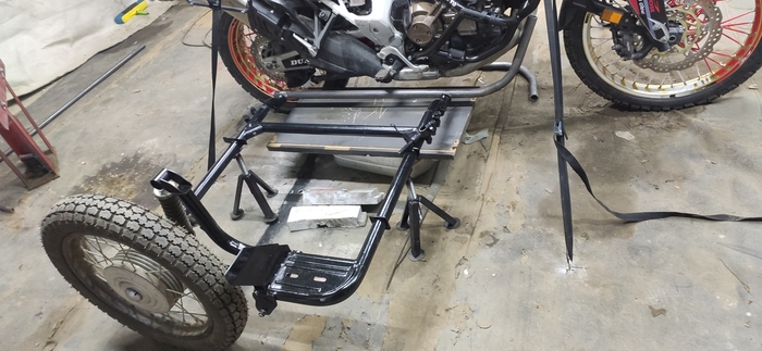 Honda Africa Twin CRF1000L Advenutre Sports Samurai Edition