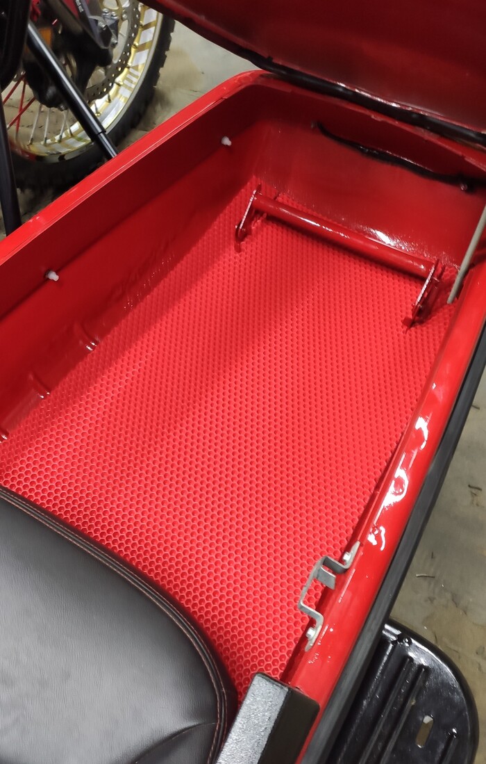 Honda Africa Twin CRF1000L Advenutre Sports Samurai Edition