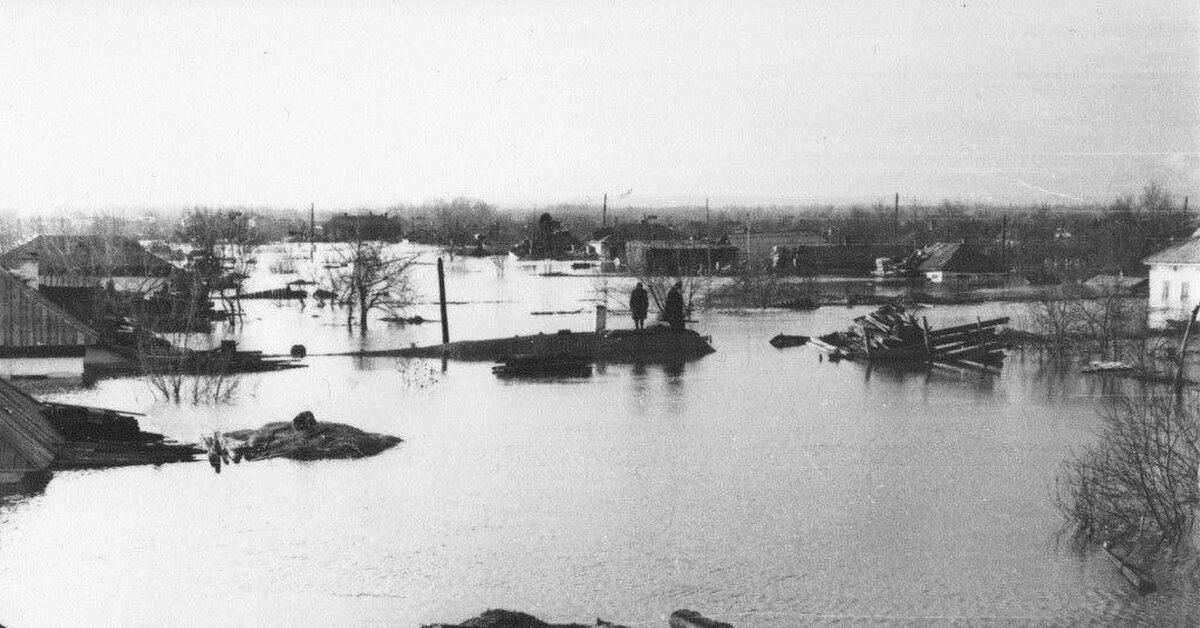 Наводнение в Орске в 1957. Паводок в Орске 1957. Орск старый город наводнение. Наводнение Оренбург 1957.