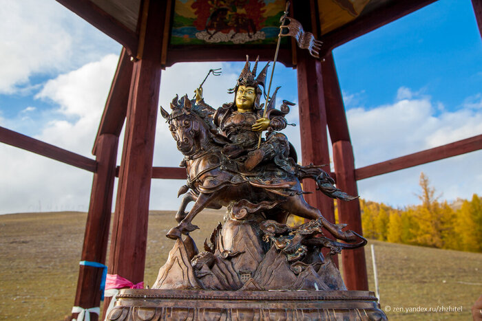 Как живет бурятское село Хужир, за которым ничего нет, только горы Деревня, Путешествие по России, Путешествия, Бурятия, Горы, Село, Фотография, Длиннопост, Пейзаж