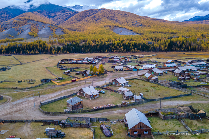 Как живет бурятское село Хужир, за которым ничего нет, только горы Деревня, Путешествие по России, Путешествия, Бурятия, Горы, Село, Фотография, Длиннопост, Пейзаж