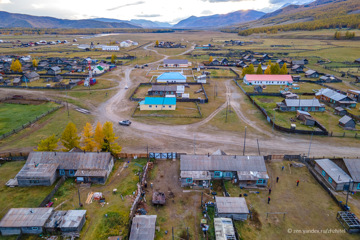 Как живет бурятское село Хужир, за которым ничего нет, только горы Деревня, Путешествие по России, Путешествия, Бурятия, Горы, Село, Фотография, Длиннопост, Пейзаж