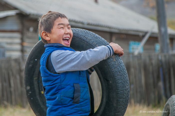 Как живет бурятское село Хужир, за которым ничего нет, только горы Деревня, Путешествие по России, Путешествия, Бурятия, Горы, Село, Фотография, Длиннопост, Пейзаж