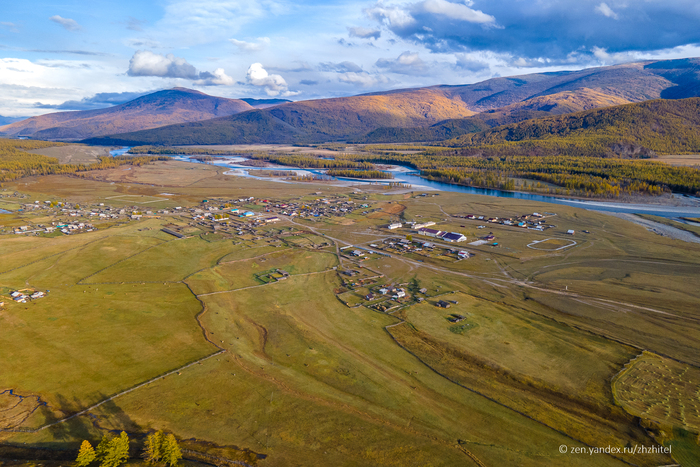 Как живет бурятское село Хужир, за которым ничего нет, только горы Деревня, Путешествие по России, Путешествия, Бурятия, Горы, Село, Фотография, Длиннопост, Пейзаж