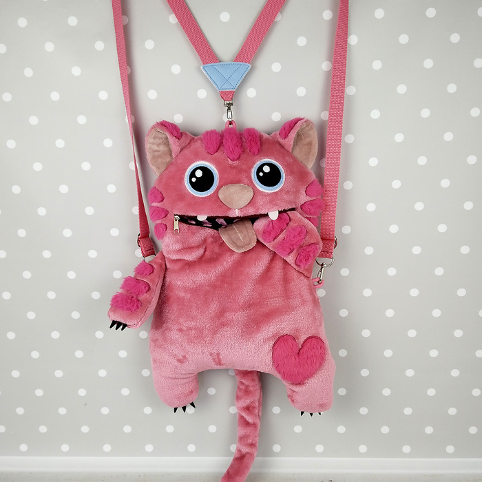 Есть даже розовый котик