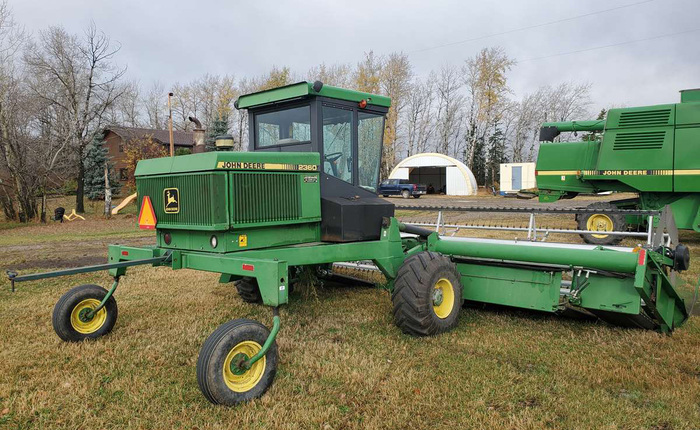    John Deere 2360.
