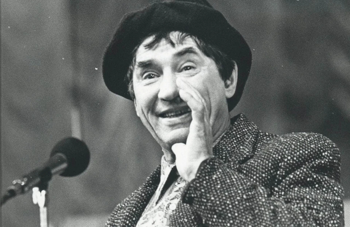 Спарта́к Васи́льевич Мишу́лин (22 октября 1926 - 17 июля 2005 год)