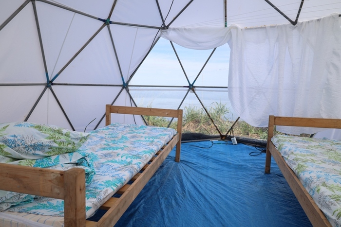 Палатка (глэмп) с настоящими кроватями, отоплением и электричеством!!!