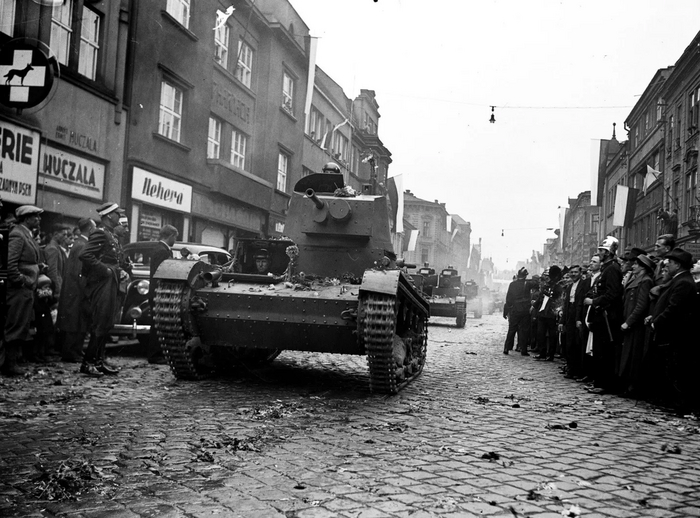 Польские танки в Чехословакии