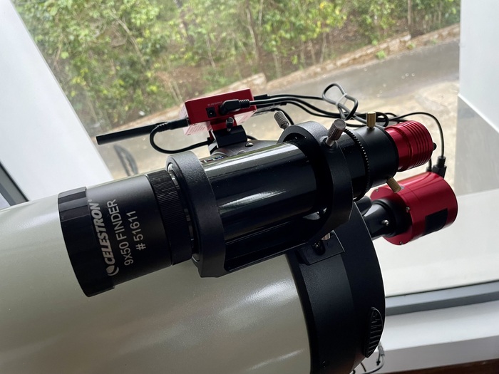 Bот эти три красные штуки в коробочках были в предыдущем посте