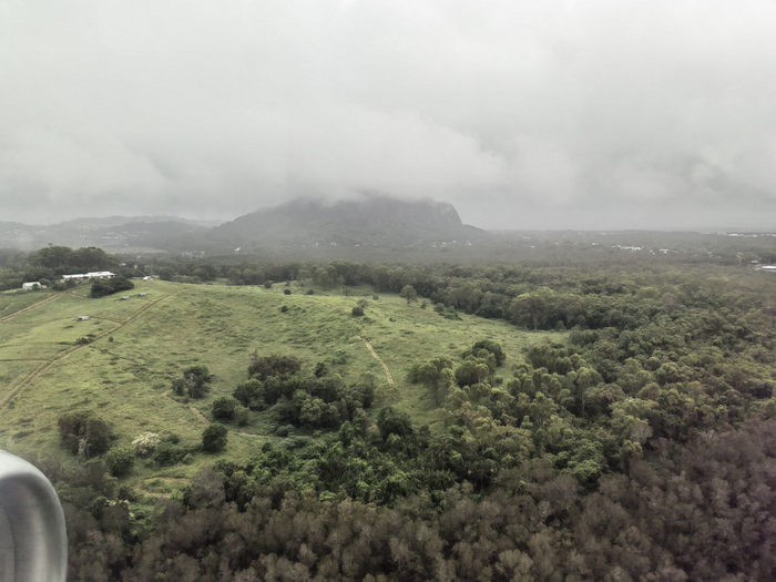 Пейзажи северо-восточной части Австралии из самолета