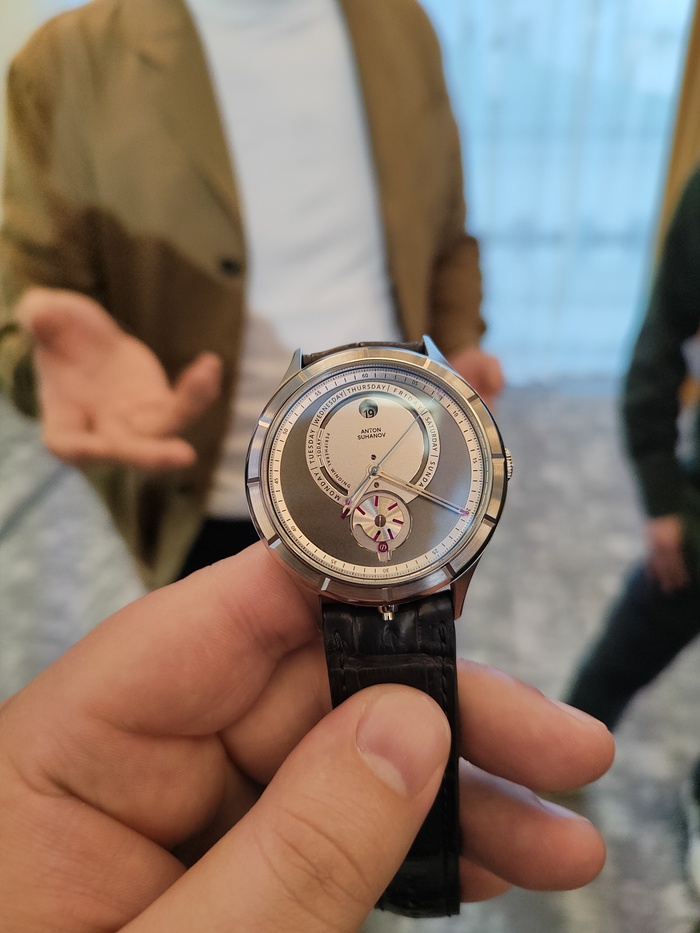 Новые российские часы "Хронотоп" от Антона Суханова