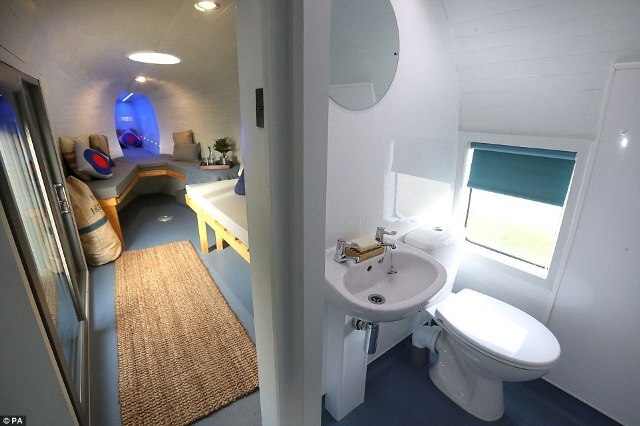 Внутреннее убранство вертолётной гостиницы.