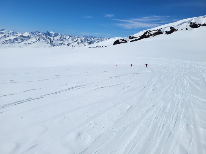 снежные поля Эльбруса