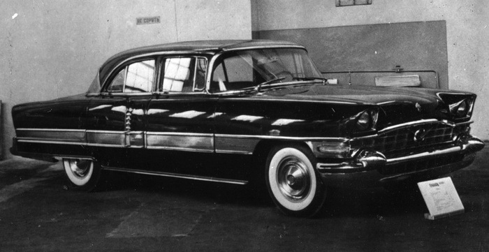 Packard Patrician �� �������� � ����, 1956 �.