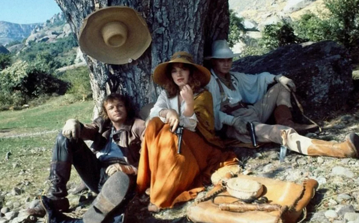 Хорошо сидим...