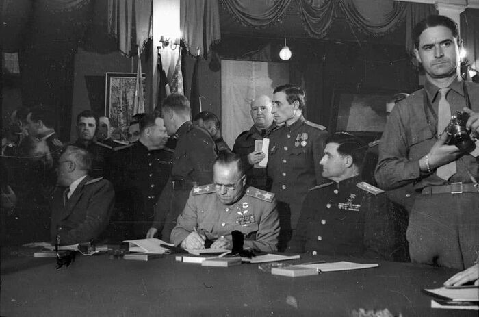 ������ ���������� ����� ������� �������������� ����� (� ������) ����������� ��� � �������������� ����������� ��������� �������� � ����������� � �������.